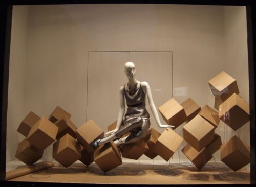 Ideas para decorar un escaparate, ¡Inspiración para tu tienda!