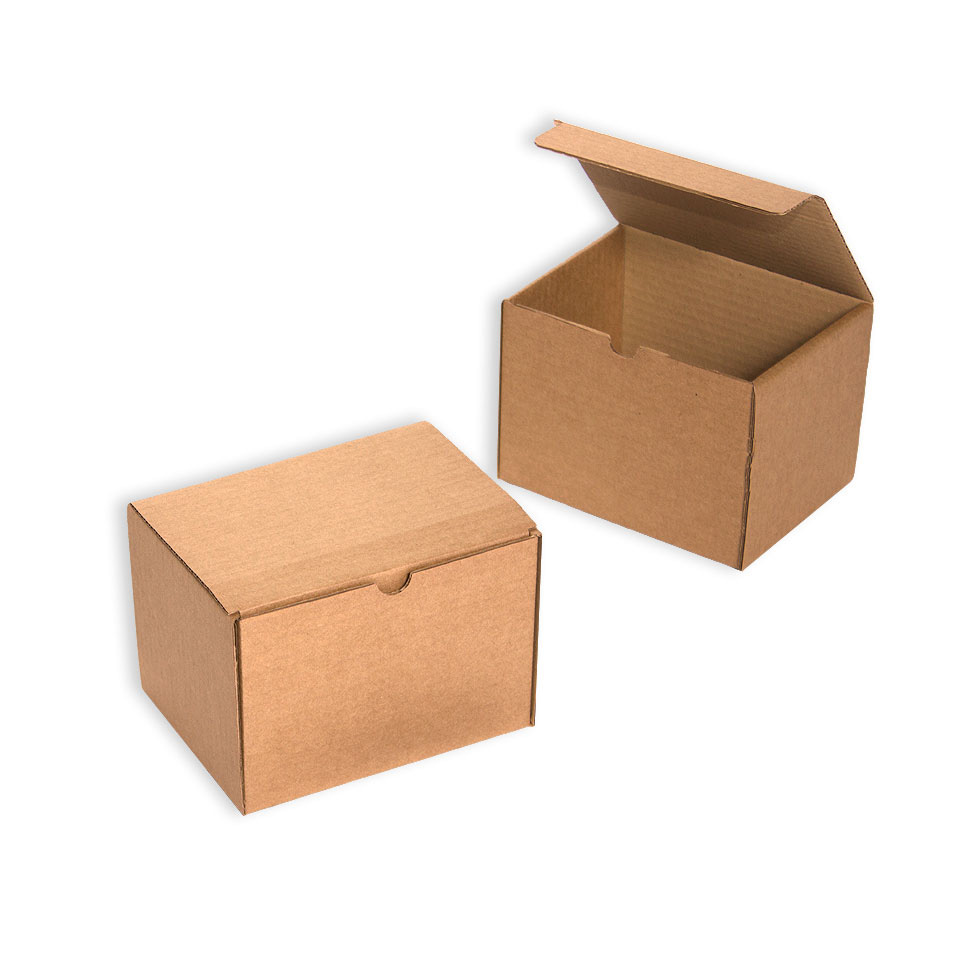 Cajas cuadradas de cartón